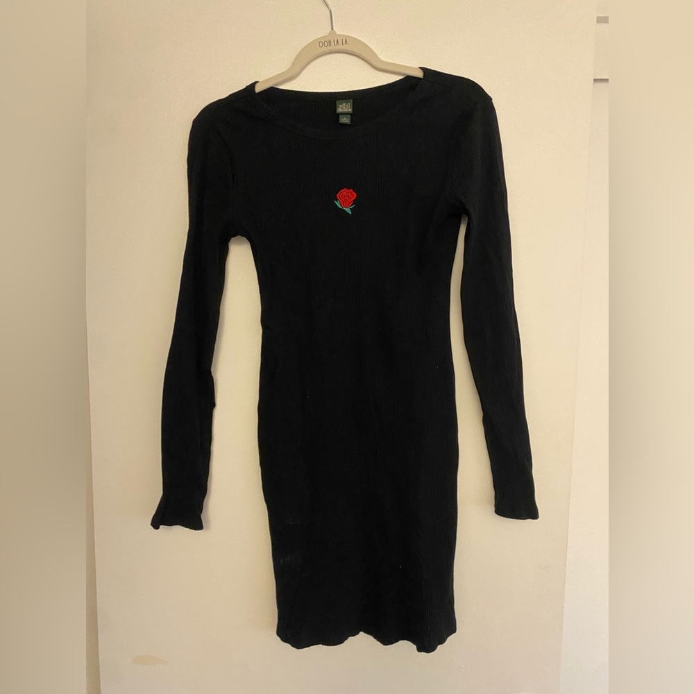 Long sleeve Black dress with rose